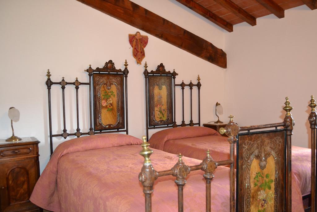 Fattoria Di Belvedere Попи Стая снимка